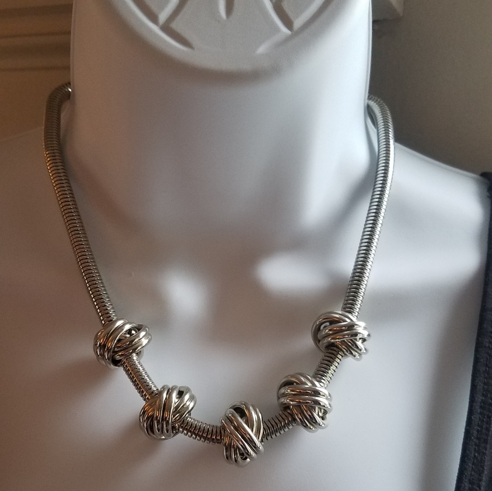⚓KNOT NECKLACE
